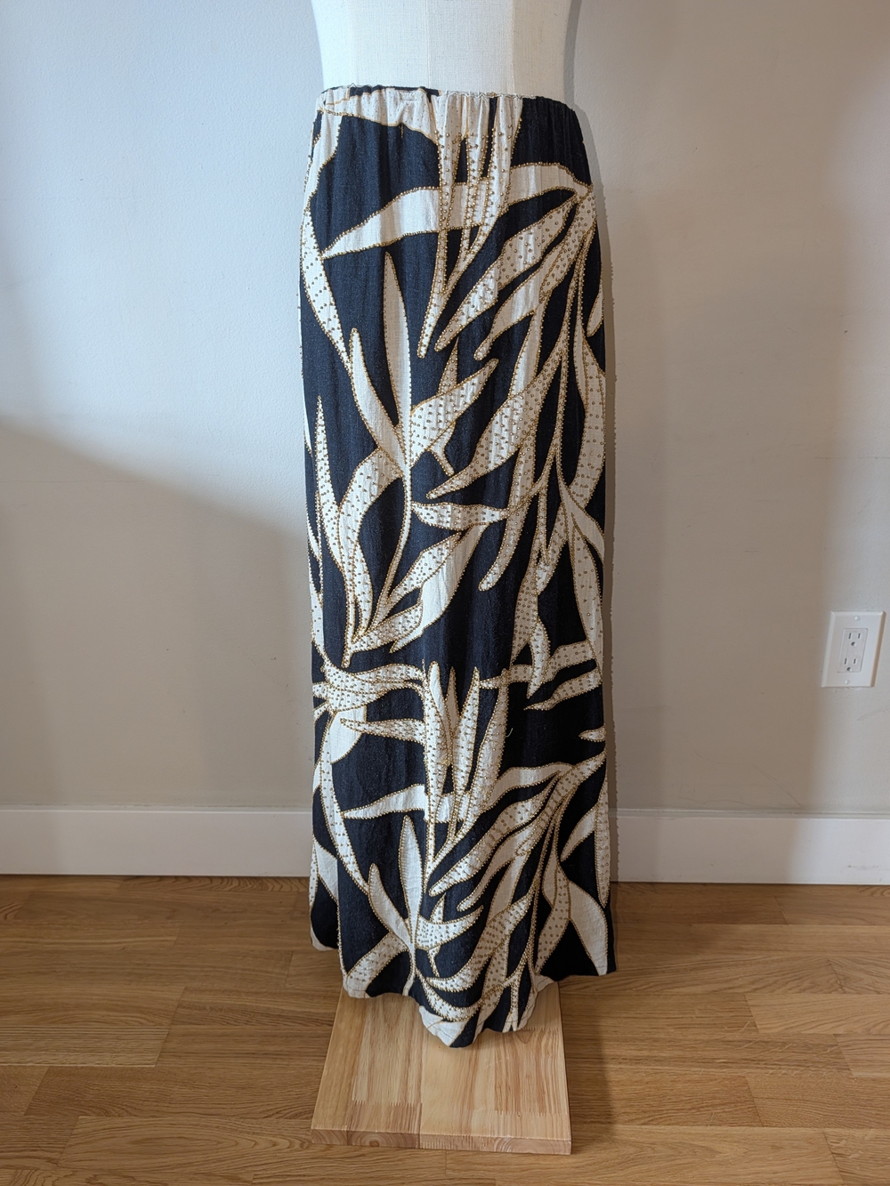 Linen Blend Neutral Patterned Beaded Maxi Skirt